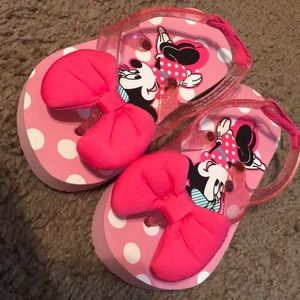 Minnie Mouse flip flops